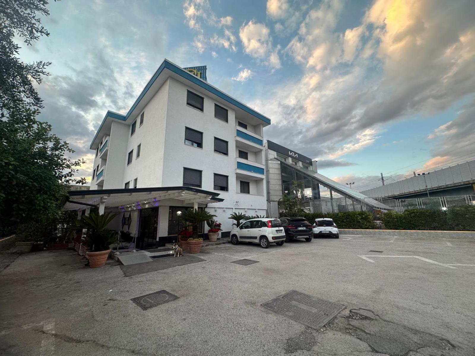 Hotel Clinton Casoria Eksteriør billede