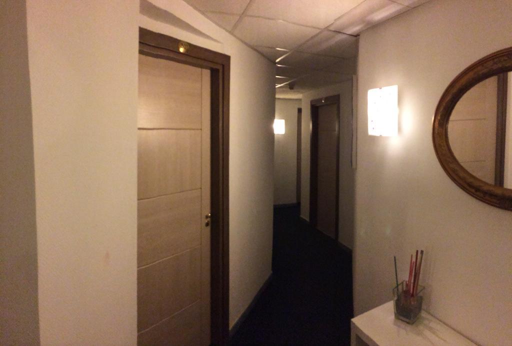 Hotel Clinton Casoria Eksteriør billede